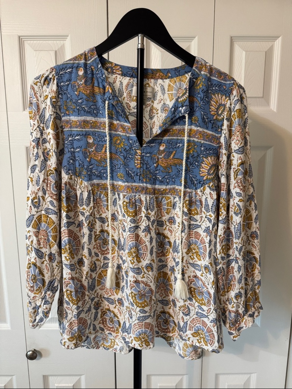 Lucky Brand Womens Boho Floral Print‎ Blouse M Blue White Tasseled Tie-Front Top